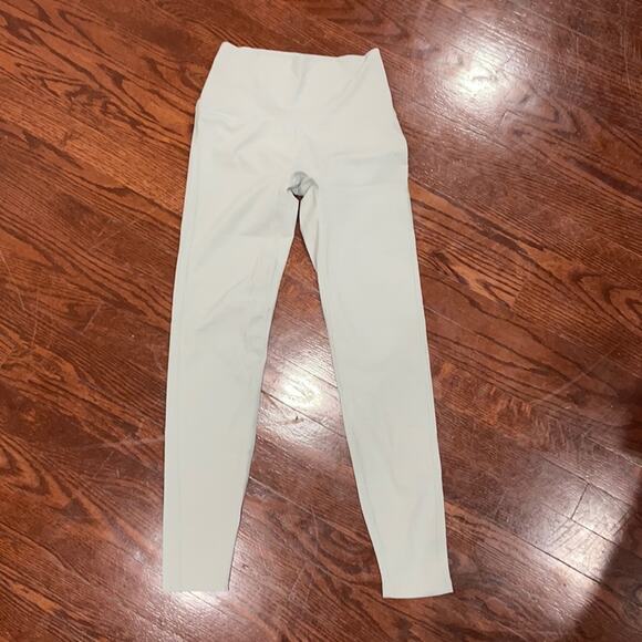 High Rise Light Mint Green Leggings NWOT - Picture 1 of 3